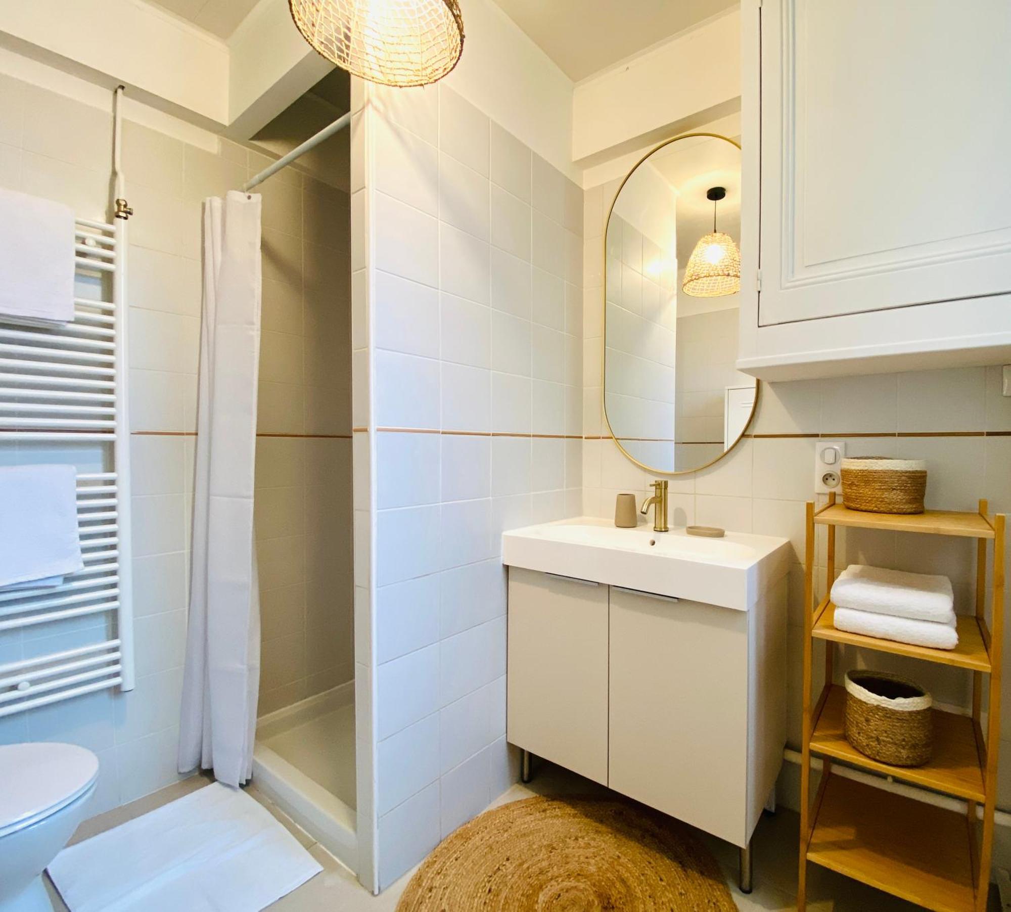 Le Subtil - Best Keys - Elegance & Confort - 2 Chambres Separees - Lit Queen Size - Smart Tv Netflix - Entre Gare & Centre Ville - A 1H De Paris - Wifi Fibre - Check-In Autonome Sens Zewnętrze zdjęcie