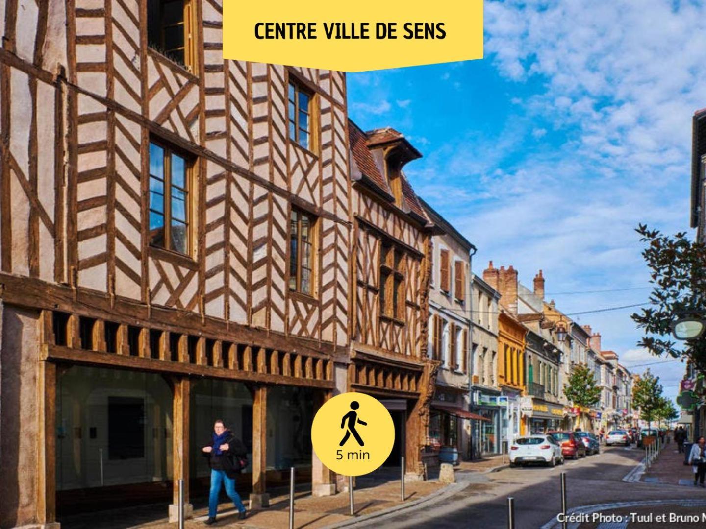 Le Subtil - Best Keys - Elegance & Confort - 2 Chambres Separees - Lit Queen Size - Smart Tv Netflix - Entre Gare & Centre Ville - A 1H De Paris - Wifi Fibre - Check-In Autonome Sens Zewnętrze zdjęcie